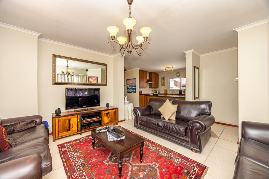 3 Bedroom Property for Sale in Kleinbosch Western Cape